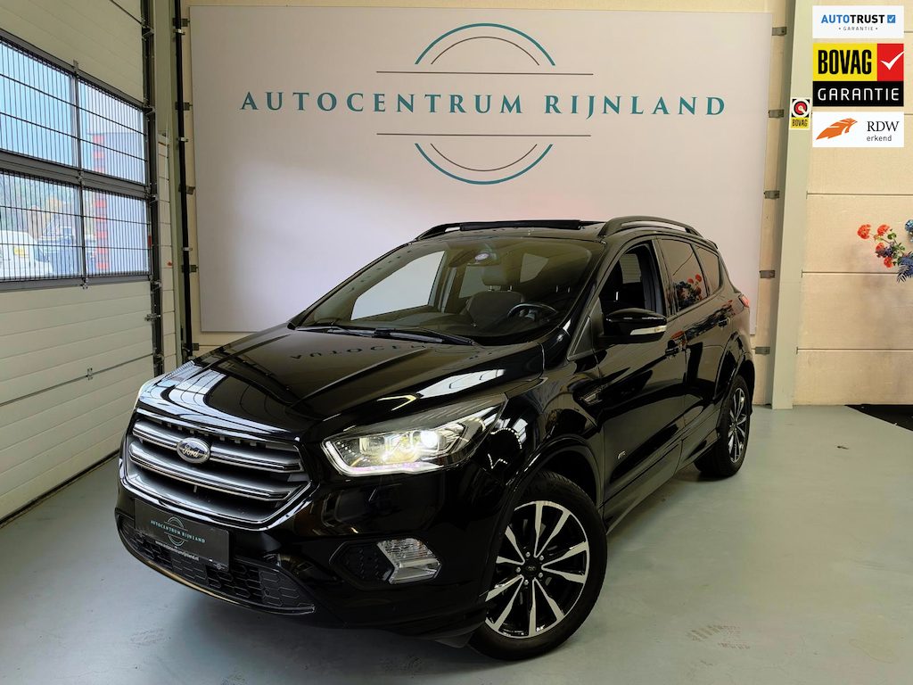 Ford Kuga 1.5 EcoBoost ST Line, Pano, Camera, carplay, Stoel/Stuurverwarming, trekhaak