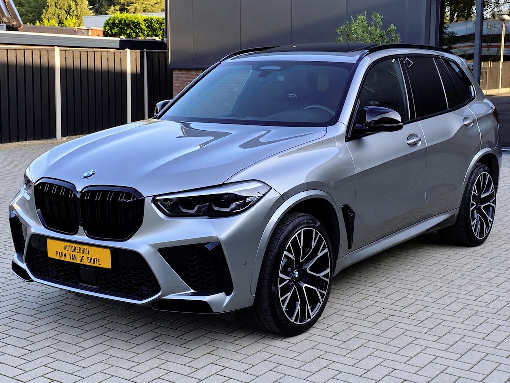 BMW X5 M Competition 626 PK NIEUWSTAAT PANO HEADUP SKYLOUNGE MEMORY APPLE CARPLAY