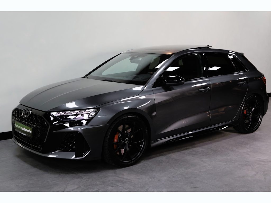 Audi RS3 Sportback quattro |Pano|Navi|Cruise|