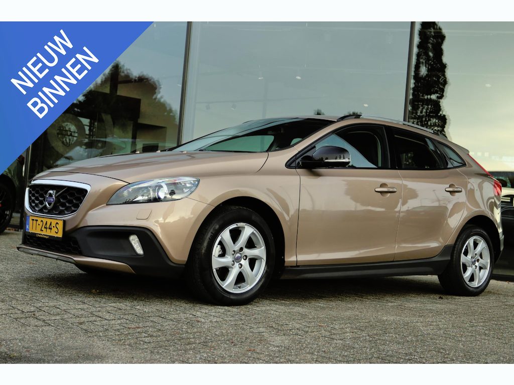 Volvo V40 Cross Country 1.6 D2 KINETIC | APPLE CARPLAY | XENON | CRUISE | TREKHAAK | NAVI