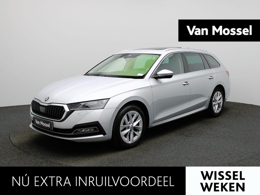Skoda Octavia Combi 1.5 e-TSI Business Edition | Automaat | Panoramadak | Trekhaak | Virtual cockpit | Stoel verwarming | Navigatie | Apple CarPlay / Android Auto | Lichtmetalen velgen | Parkeersensoren | Keyless Start | Cruise control