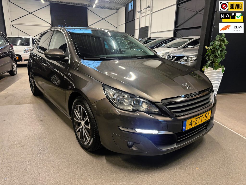 Peugeot 308 1.2 PureTech Style Navigatie,Led,Trkhaak