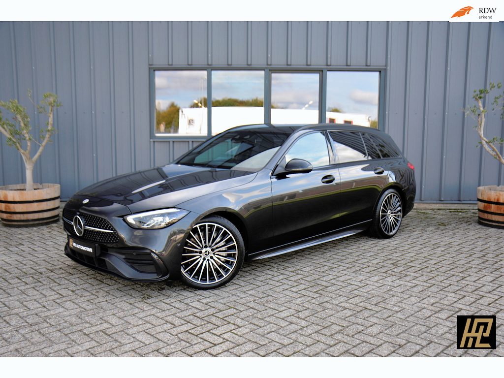 Mercedes-Benz C-klasse Estate 200 AMG Line * Night * 19" * Distronic * Parktronic * Camera * Carplay/Android * Sfeer *Top conditie