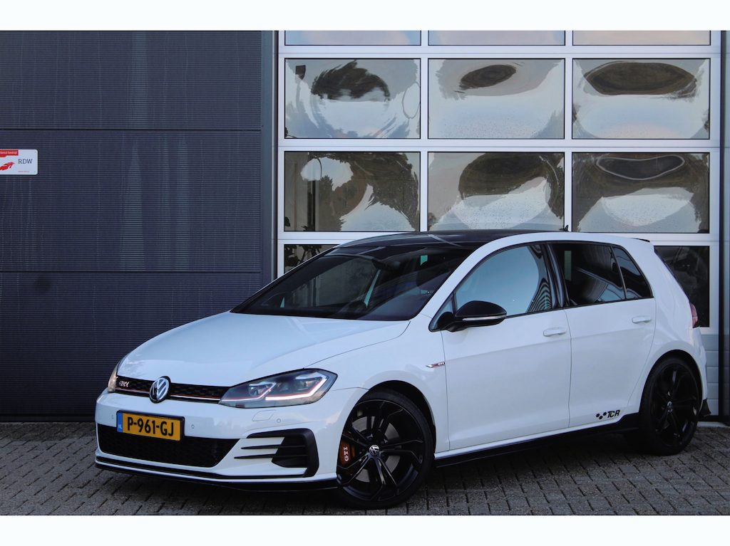 Volkswagen Golf 2.0 TSI GTI TCR | Dynaudio | DCC | ACC| Camera | 1e Lak