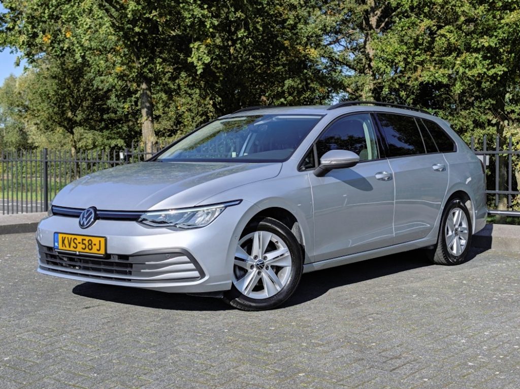 Volkswagen Golf Variant Life Business 131PK | Trekhaak | Navi | ACC | LED | Virtual Cockp. | Stoelverw.
