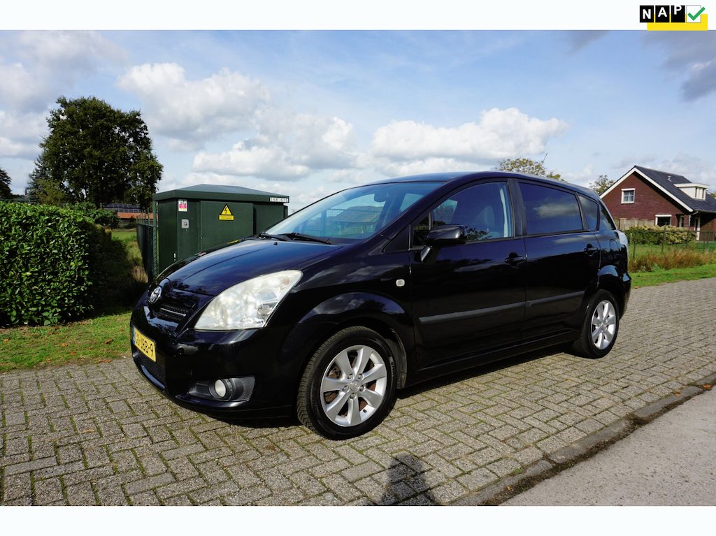 Toyota Verso 1.8 VVT-i Luna