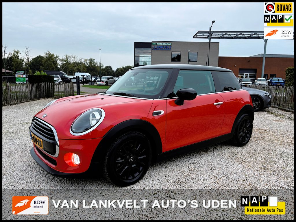 MINI Cooper 1.5 136pk Automaat Pepper STORY onderhouden!