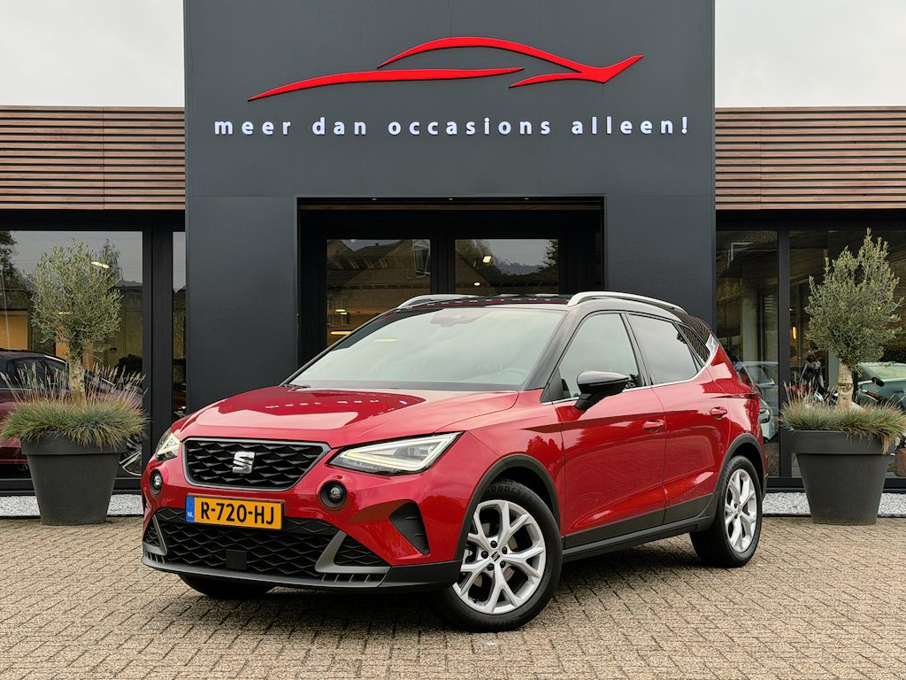 SEAT Arona 1.0 TSI 95pk FR Business Intense Plus | Cruise Control | Apple Carplay | Android Auto | Parkeersensoren Achter