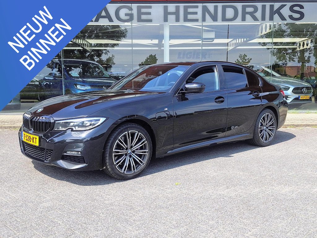 BMW 3-Serie 330e M Sport | SOH: 88,8% |  Trekhaak wegklapbaar | Nieuwe banden | Climate  | CC | Leder Stof |