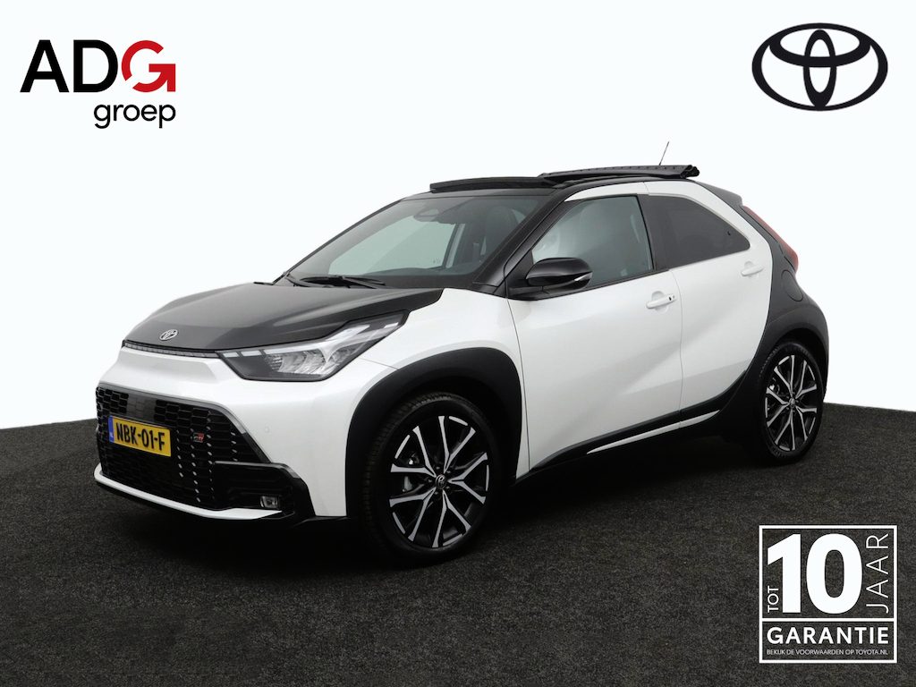 Toyota Aygo X Hybrid 115 GR Sport | Cabrio dak | Parkeersensoren | Keyless | Stoelverwarming |