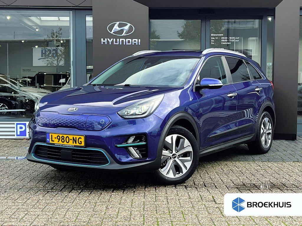 Kia Niro EV e-Niro DynamicPlusLine 64 kWh | Afn. trekhaak | Schuif-kanteldak | Halfleder | Parkeercamera | Stoel-Stuurverwarming