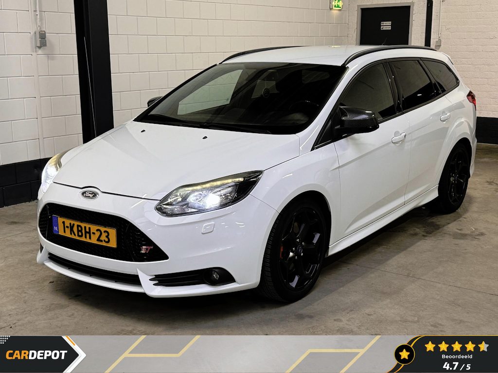 Ford Focus Wagon 2.0 EcoBoost ST-3