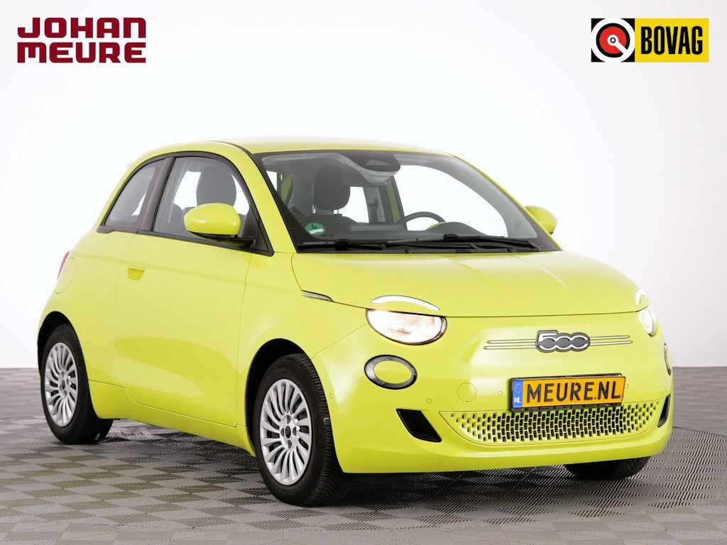 Fiat 500e Urban Plus 24 kWh | CAMERA | CARPLAY | Stoelverwarming | NAVI | PDC | SOH: 94,5% | !