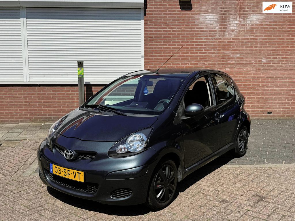 Toyota Aygo 1.0-12V Sport
