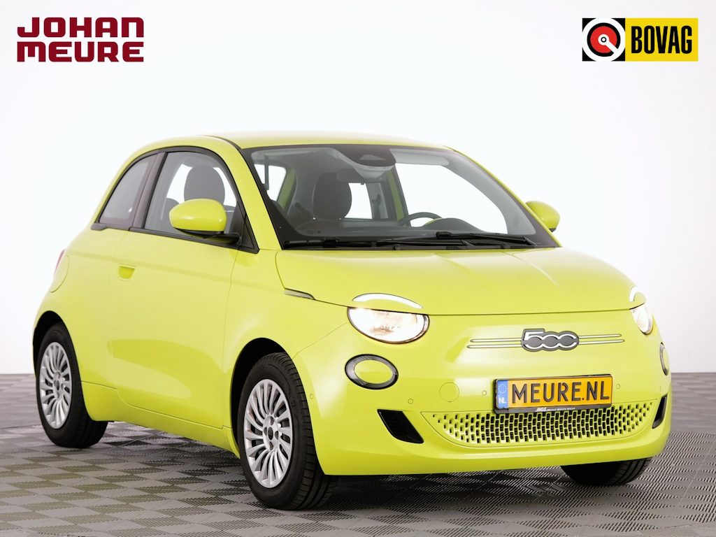 Fiat 500e Urban Plus 24 kWh | CAMERA | CARPLAY | Stoelverwarming | PDC | NAVI | SOH: 92,2% | !