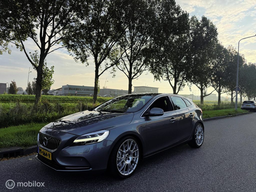 Volvo V40 2.0 T5 Nordic+ POLESTAR
