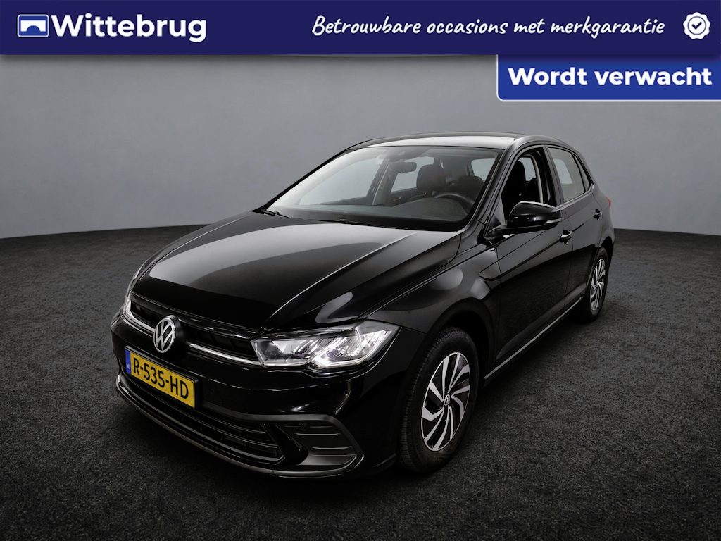 Volkswagen Polo 1.0 TSI Life Business / Navigatie / App connect / Camera / Parkeersensoren V+A / Lichtmetaal 15 inch /