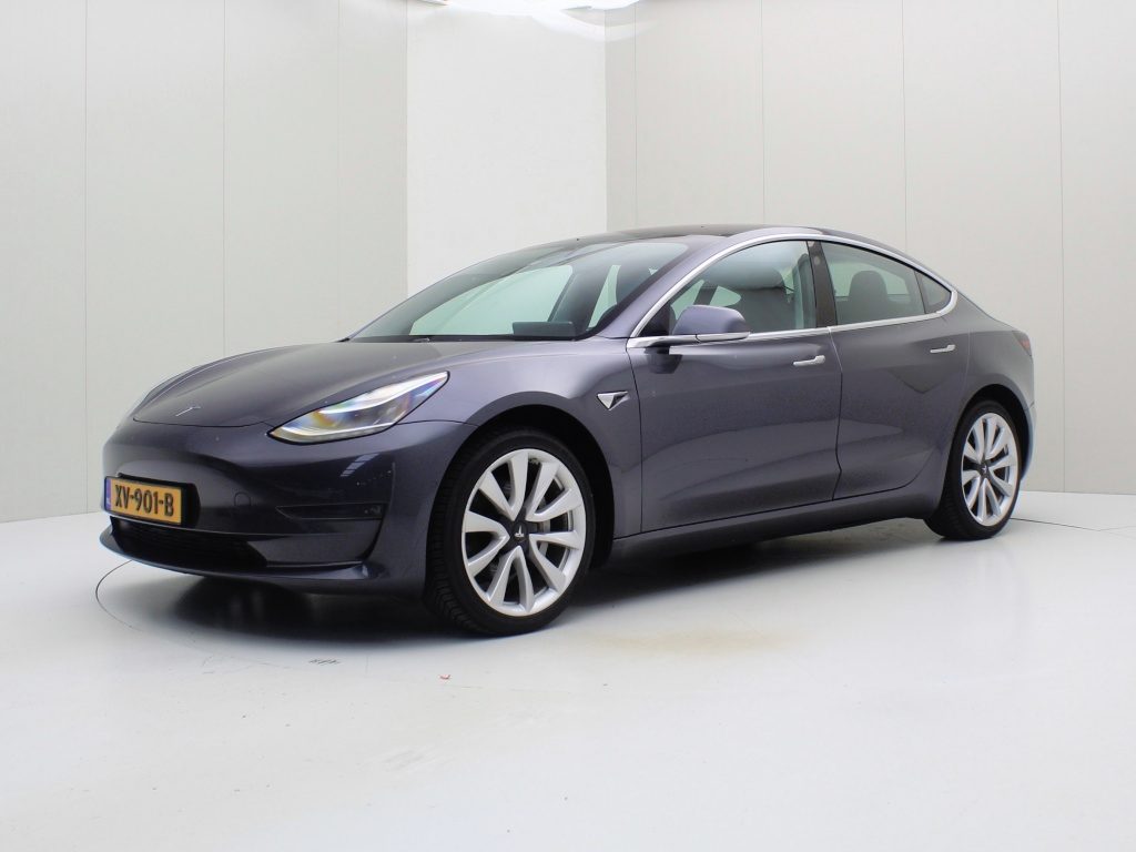 Tesla Model 3 Long-Range Dual Motor AWD Tesla Model 3 Long-Range AWD 351pk 75 kWh 88.4% SoH [  AUTOPILOT+19 INCH+PREMIUM AUDIO ]