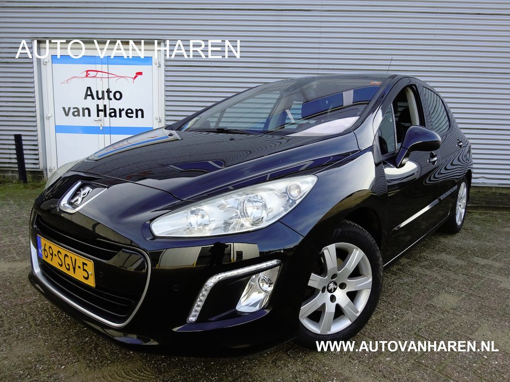Peugeot 308 1.6 VTi 5-DRS TREKHAAK ALL SEASONBANDEN ECC