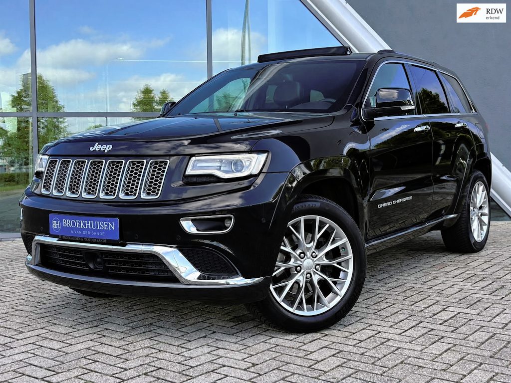 Jeep Grand Cherokee 3.0 CRD 75th Anniversary 250pk Panoramadak / Camera / Harmon Kardon Audio