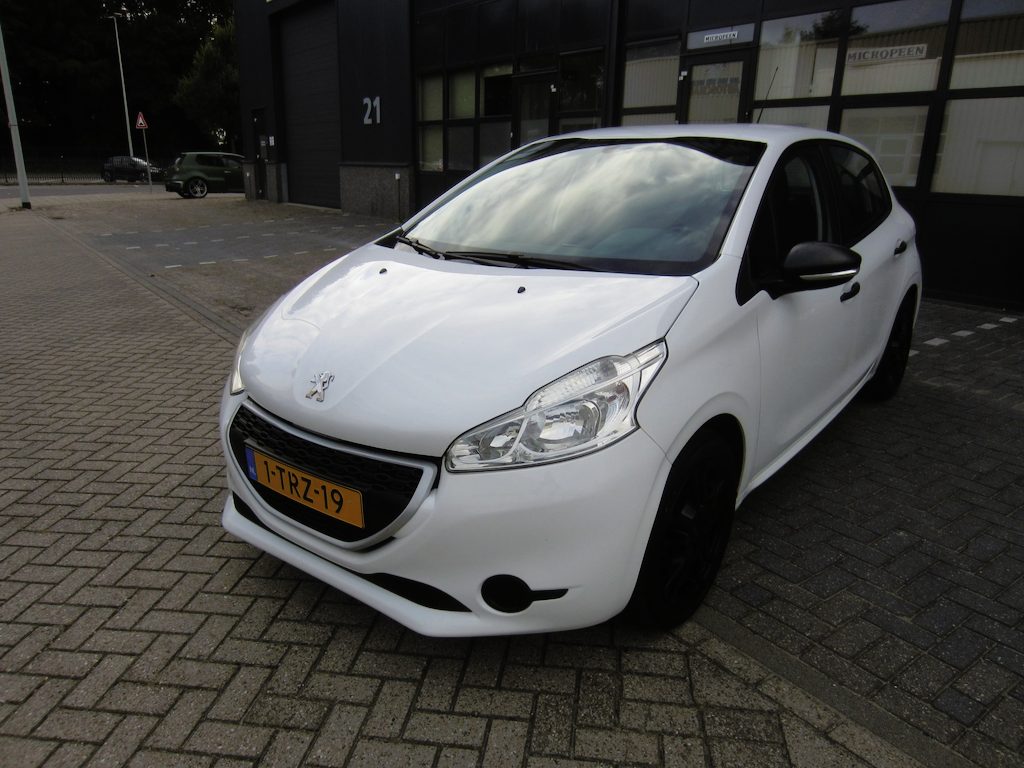 Peugeot 208 1.0 VTi Access 2014 Airco 82.000KM NAP! APK!