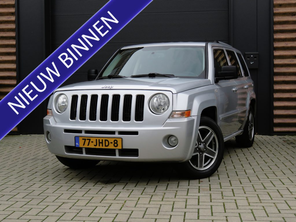 Jeep Patriot 2.4 Limited Liberty Automaat AWD Airco Cr-Control Youngtimer