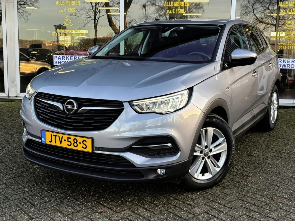 Opel Grandland X 1.2 Turbo Innovation / 130Pk / Automaat / Carplay