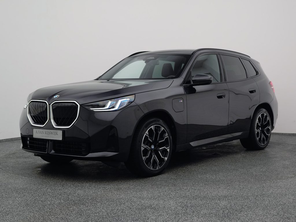 BMW X3 30e xDrive M-Sport | PANO | 360° | H&K | HUD | STOELVERWARMING