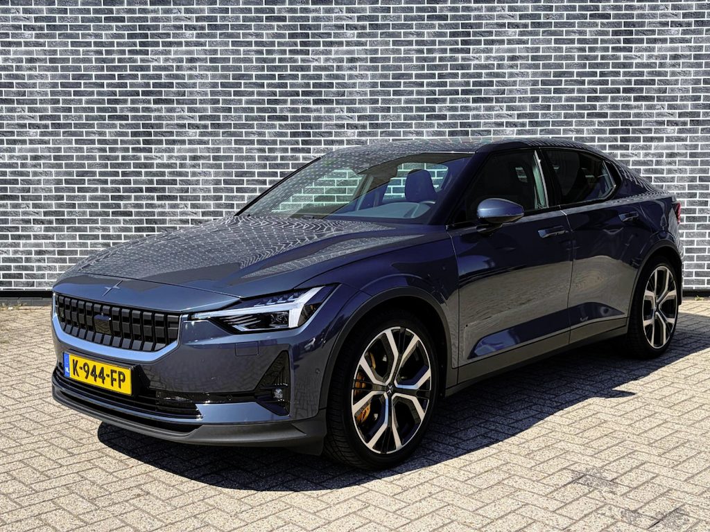Polestar 2 Long Range Dual Motor AWD 78 kWh Launch Edition | Performance | Plus | Pilot | Panoramadak | Harman Kardon | 360 Camera | Adaptieve Cruise Control | Elektrische Achterklep | Stuur+Stoelverwarming | BLIS | Google Navigatie | Apple Carplay | Android Auto