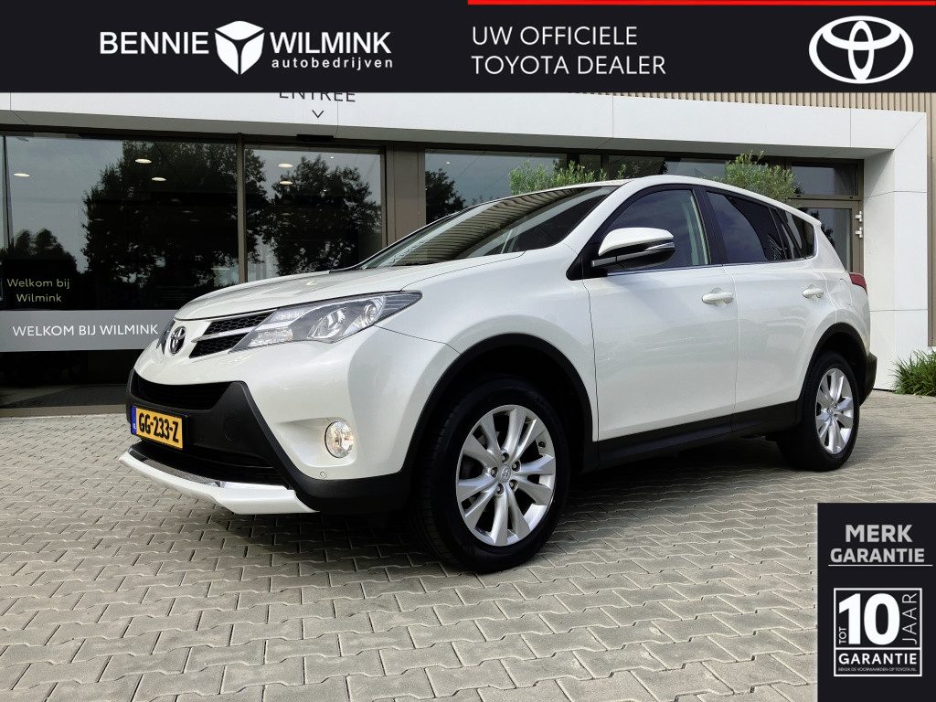 Toyota RAV4 2.0 Style 4WD | Trekhaak 1500kg | All season