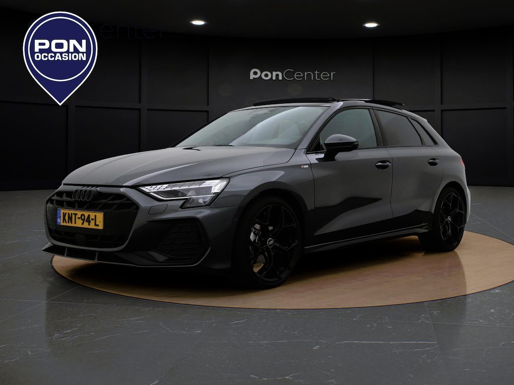 Audi A3 Sportback 30 TFSI S Edition | Pano dak | Navigatie | Stoelverwarming | 19" |