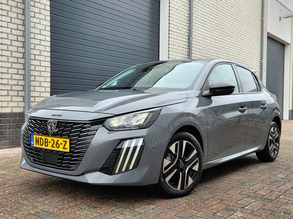 Peugeot 208 1.2 PureTech 100 Allure Keyless-Camera-Carplay