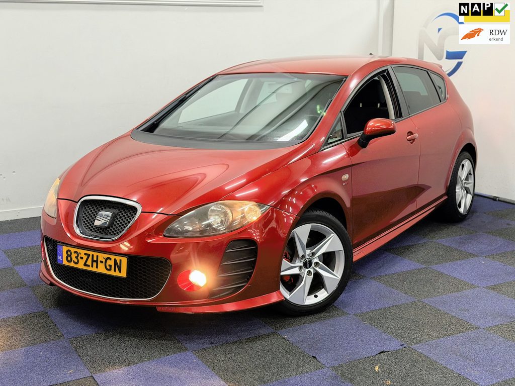 SEAT Leon 2.0 FSI Streetstyle / AUTOMAAT / DEALER ONDERHOUDEN / RIJDT SCHAKELT GOED