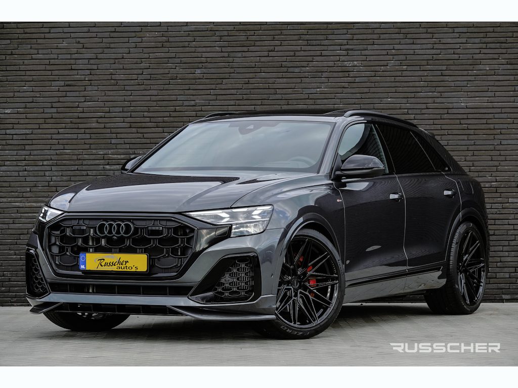 Audi Q8 60TFSI-e 490Pk | Quattro | Competition | Luchtvering | Panoramadak | 'S' Sportstoelen | Spoilerpack | 23'' Vossen