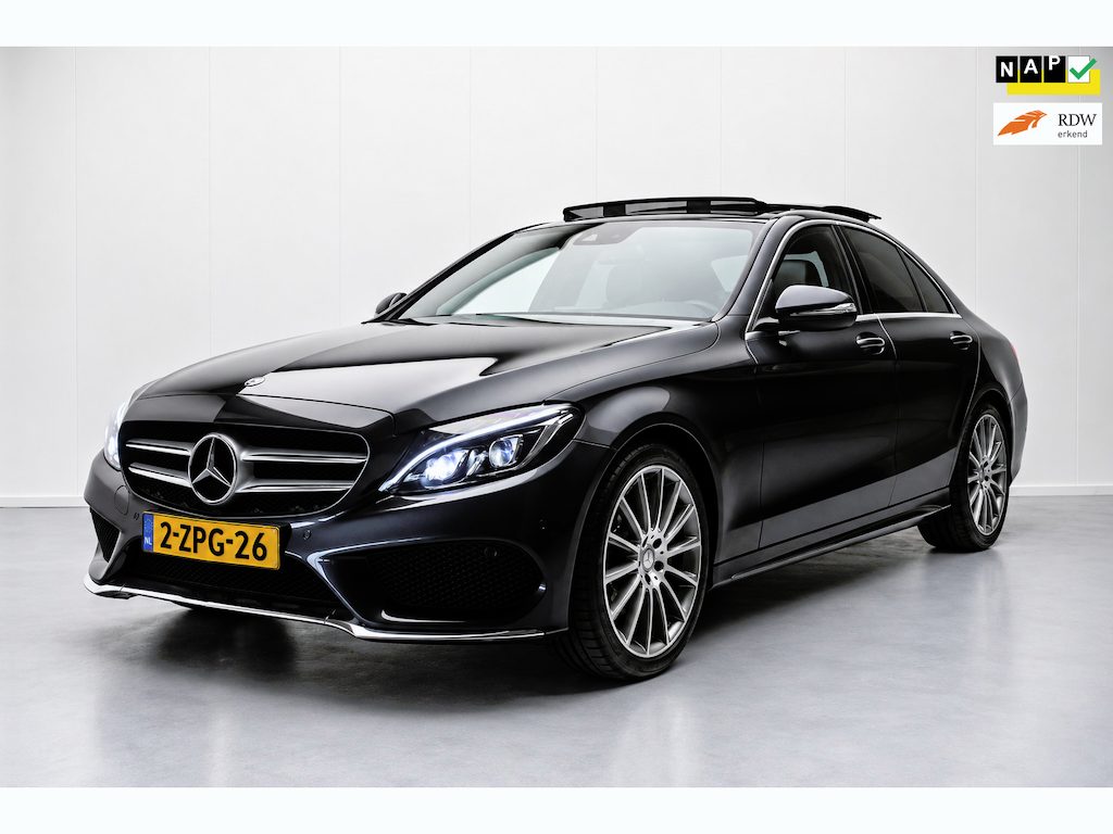 Mercedes-Benz C-klasse 180 AMG Aut NL-auto [ Panoramadak Sfeerverlichting Leder Stoelverwarming 19 Inch Full-LED ]