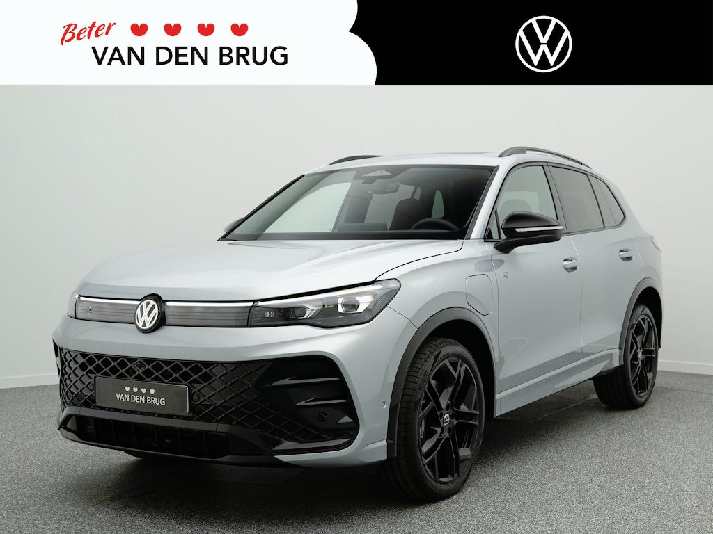 Volkswagen Tiguan R-Line Edition 1.5 eHybrid 272 PK | Harman & Kardon | Trekhaak | Panoramadak |