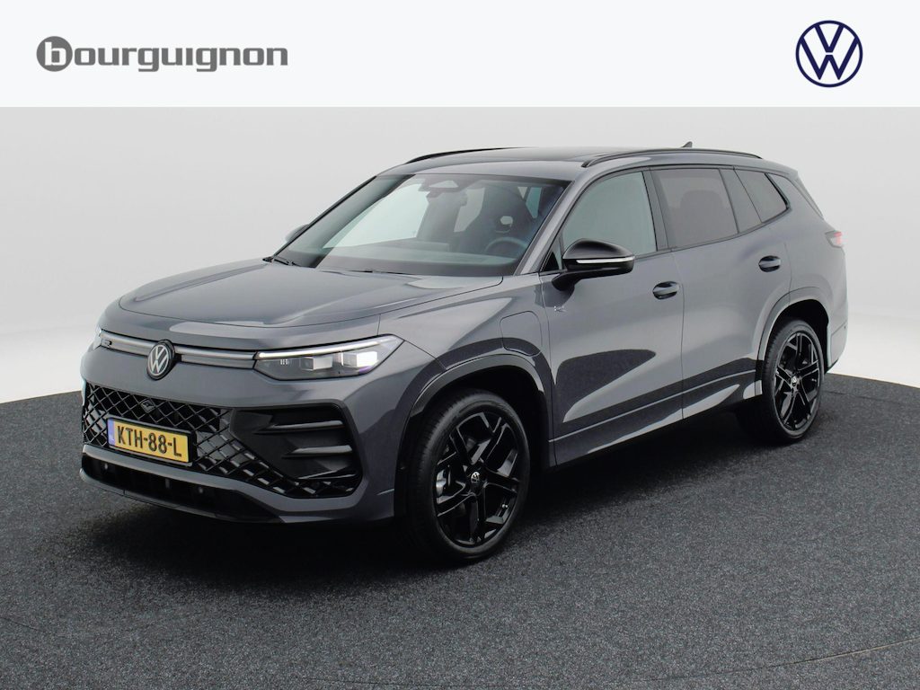 Volkswagen Tayron 1.5 eHybrid R-Line Edition | Trekhaak | Panoramadak | Black Style | Head-up Display |