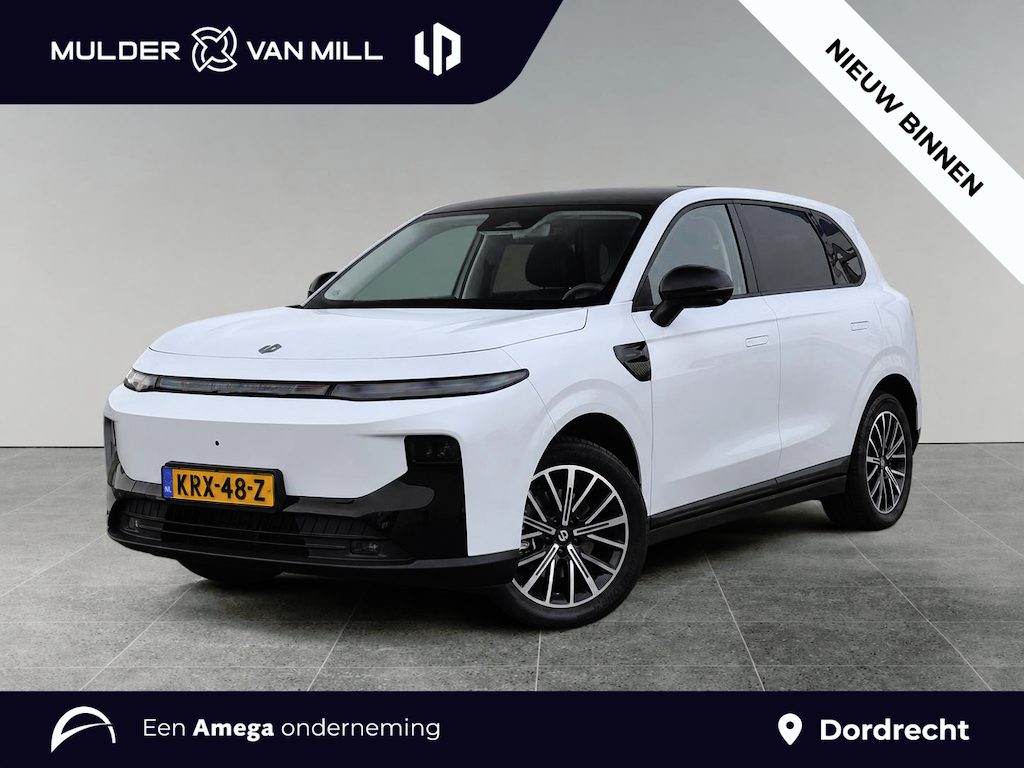 Leapmotor B10 Design ProMax 67.1kWh 218pk | 360° CAMERA | STOELVERW. | STOELKOELING | ADAPTIVE CRUISE | PANODAK | NAVI | APPLE CARPLAY / ANDROID AUTO |