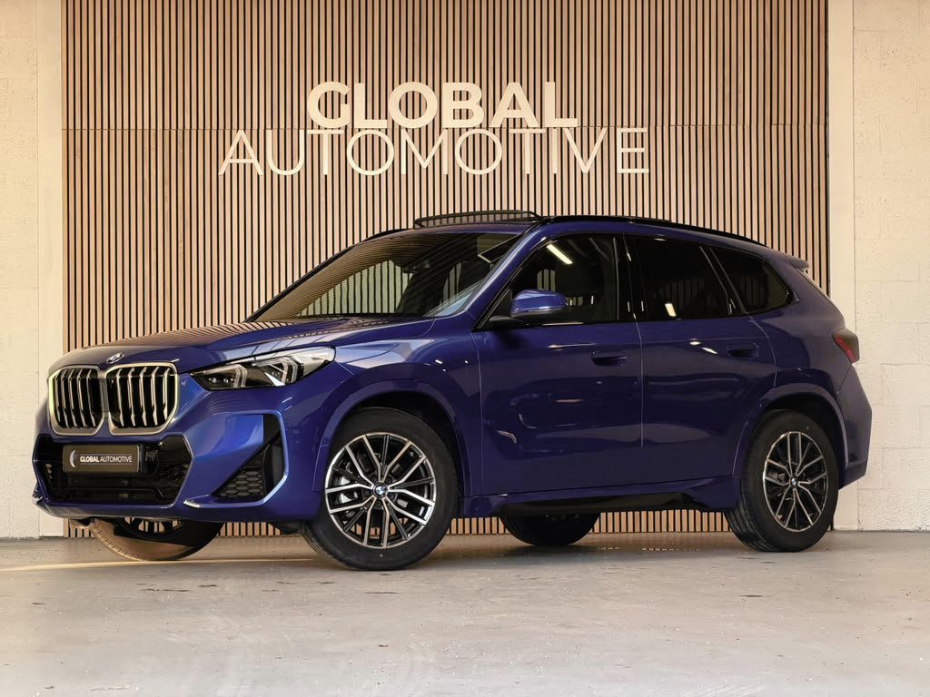 BMW X1 SDrive18i M Sport - PANORAMADAK - HARMAN KARDON - MEMORY - CAMERA