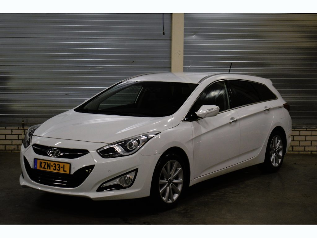 Hyundai i40 Wagon 1.6 GDI Blue i-Vision + 76.000KM!!! + Leder|Stoel/Stuurverwarming|Camera|Parkeersensoren|Navi|Bluetooth|