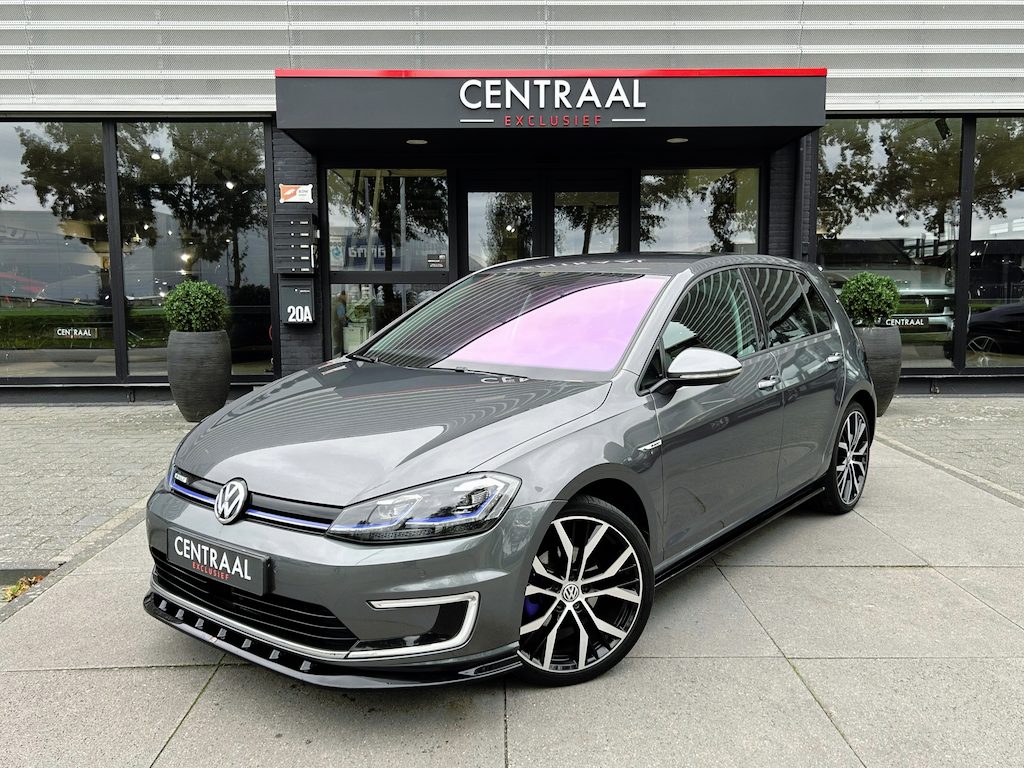 Volkswagen E-Golf E-Golf|NL-Auto|SOH 89%|Leder|CarPlay|Camera|ACC