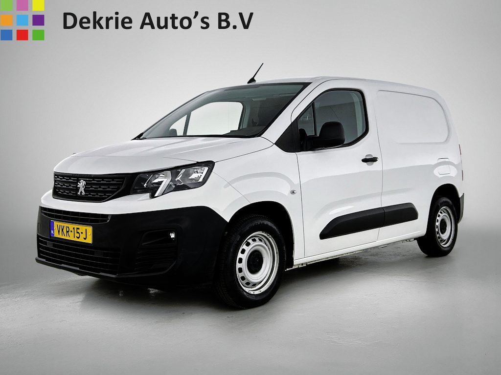 Peugeot Partner 1.2 Benzine 111PK Euro6 Premium / Airco / Navigatie / Cruise-ctr. / Schuifdeur + Raam / Radio multimedia / Apk 06-2027