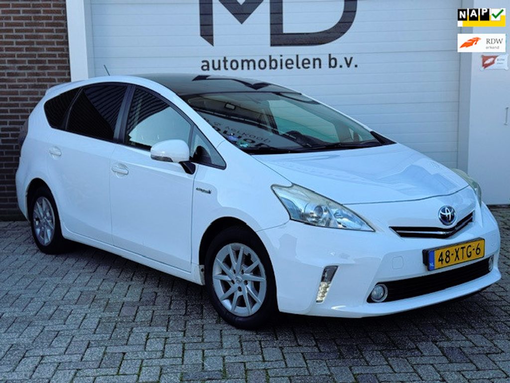 Toyota Prius+ Prius Wagon 1.8 Aspiration 96g - 7p. - Panorama dak -Dealer onderhouden-Trekhaak- Hybride check aanwezig - Camera - Keyless
