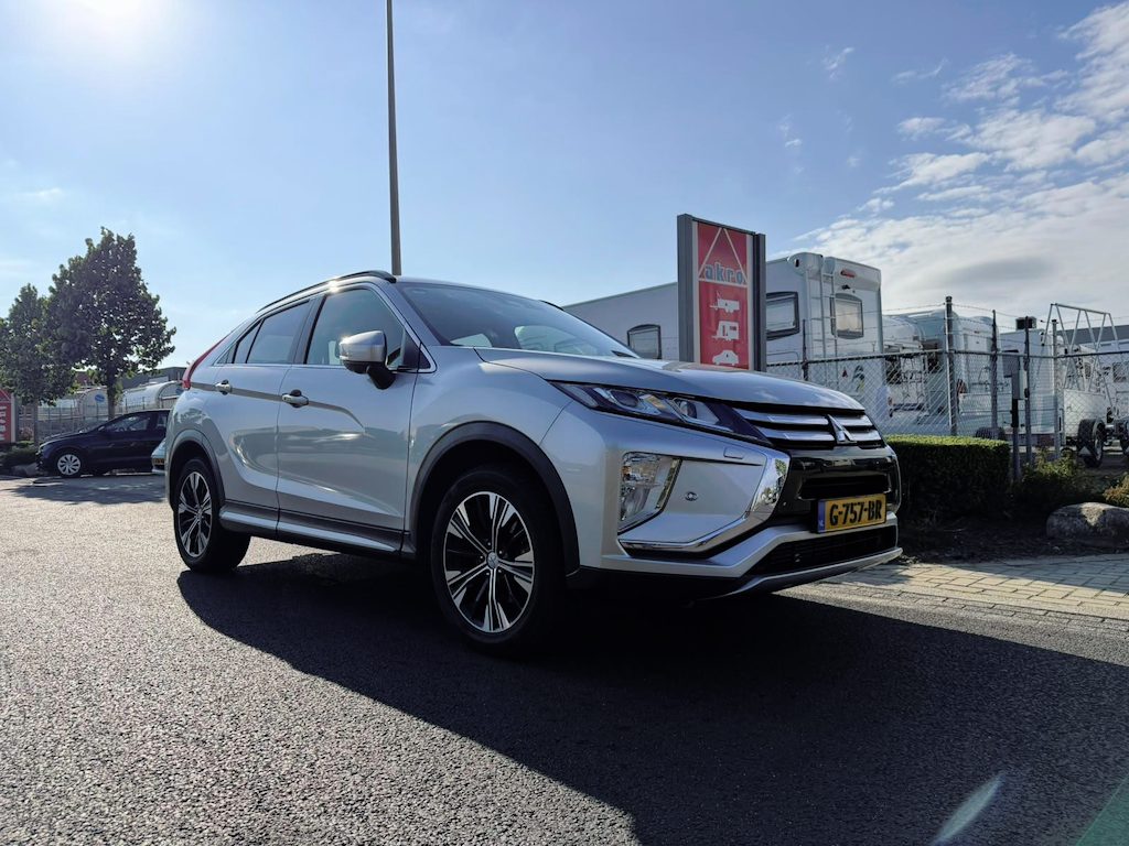 Mitsubishi Eclipse Cross 1.5 DI-T First Edition | Carplay | 360 Camera | Head-Up Display | Trekhaak 1600 KG Trekgewicht | Cruise Control | Dodehoekdetectie