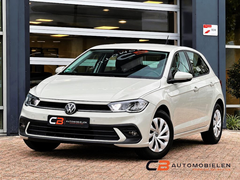 Volkswagen Polo 1.0 59kW Life | Stoelverwarming | Apple Carplay / Android Auto | Navigatie | LED | Parkeersensoren Voor + Achter |