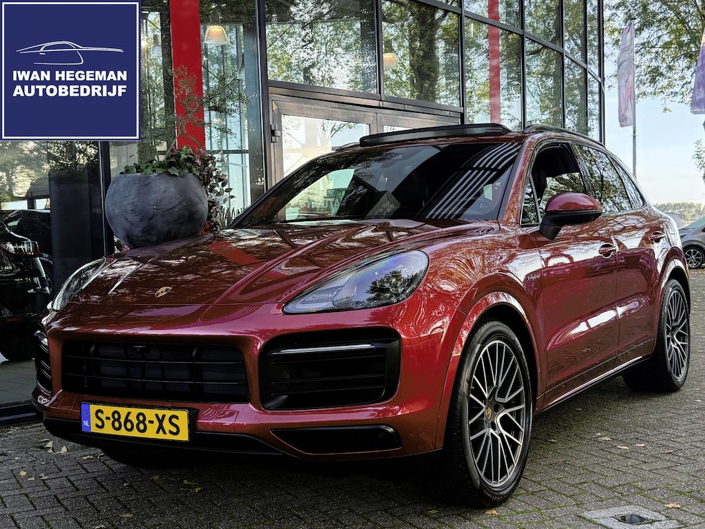 Porsche Cayenne 3.0 E-Hybrid Platinum Edition | Luchtvering | Panoramadak | Wegkl. Trekhaak | Leder | Navigatie | Cruise Control | 21 inch | Apple Carplay