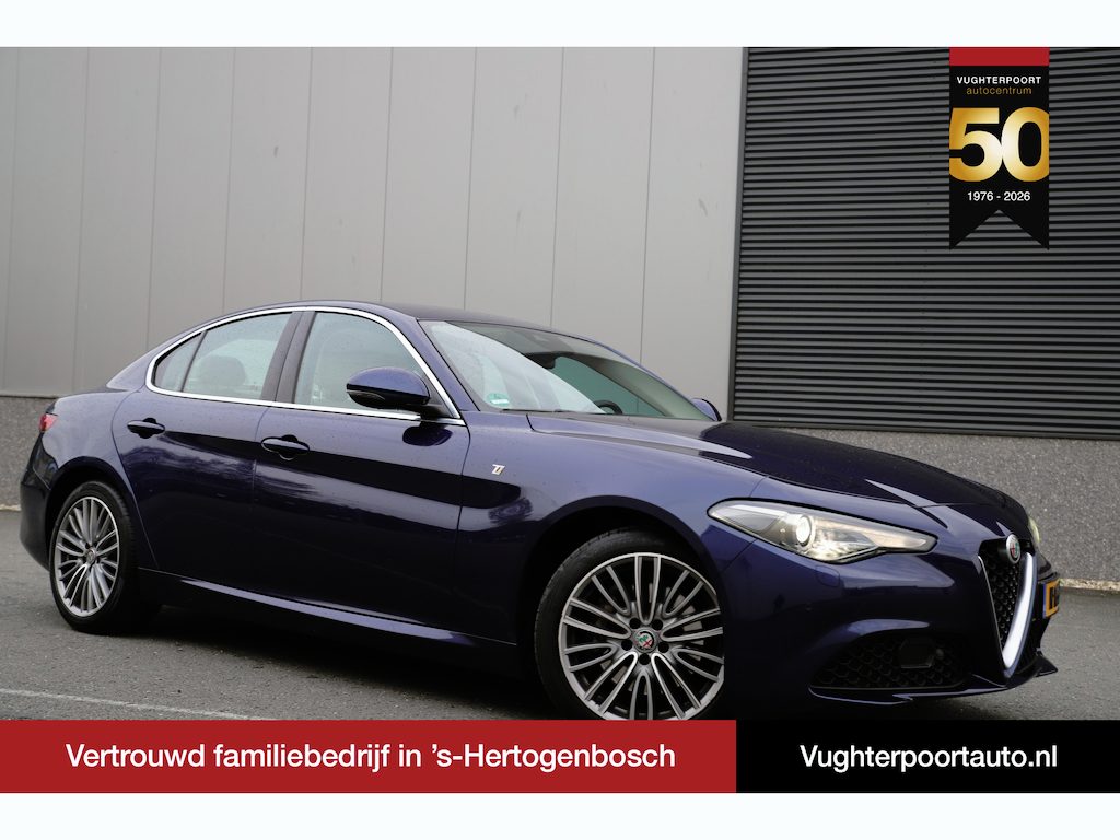 Alfa Romeo Giulia 2.0T TI 200pk Harman Kardon/ Blue Montecarlo/Flippers