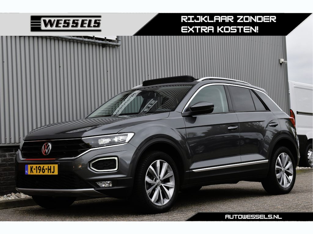 Volkswagen T-Roc 1.5 TSI Style Business Panoramadak, Camera, Stoelverwarming, Adaptive cruise, Trekhaak