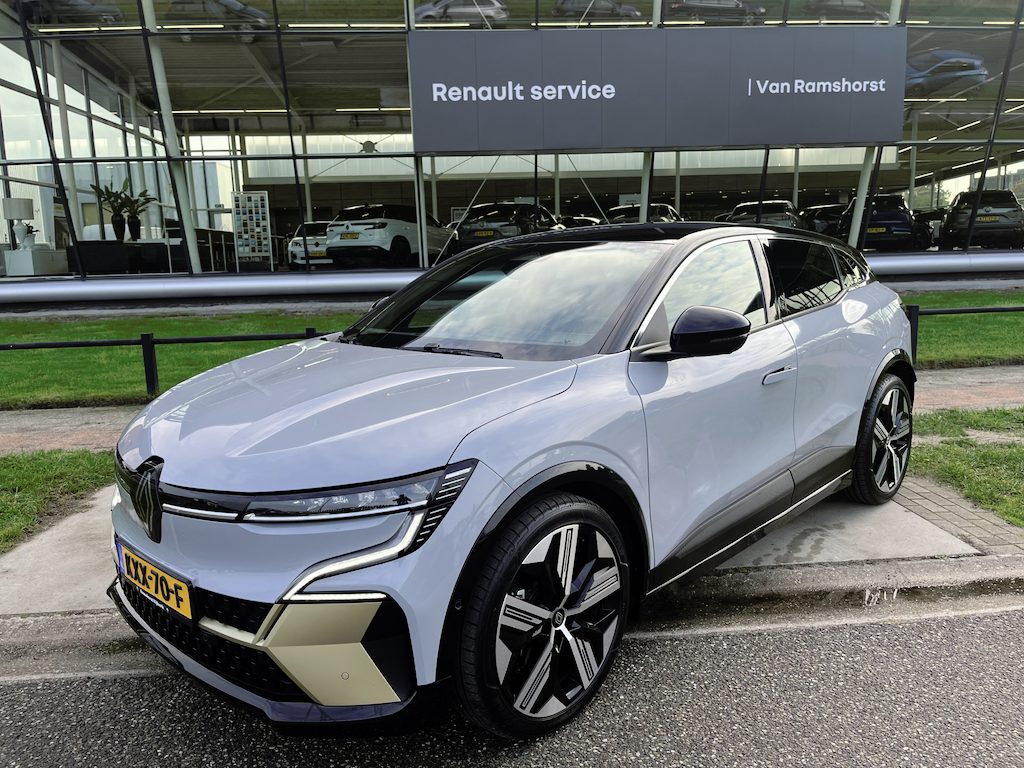 Renault Megane E-Tech EV60 Optimum Charge Iconic / 220PK / 360 Camera / Winter pakket / Harman Kardon / Warmtepomp /