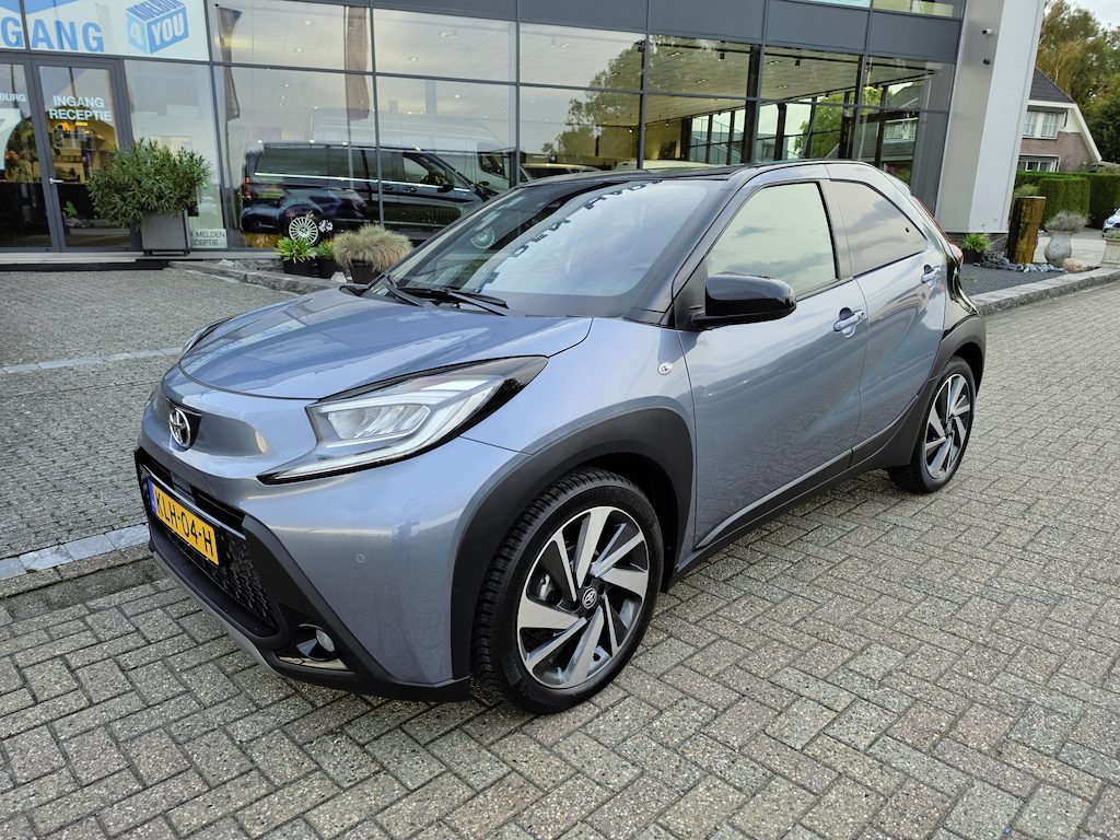 Toyota Aygo X 1.0 VVT-i MT Envy *JBL* Two Tone * Key- Less * Carplay *